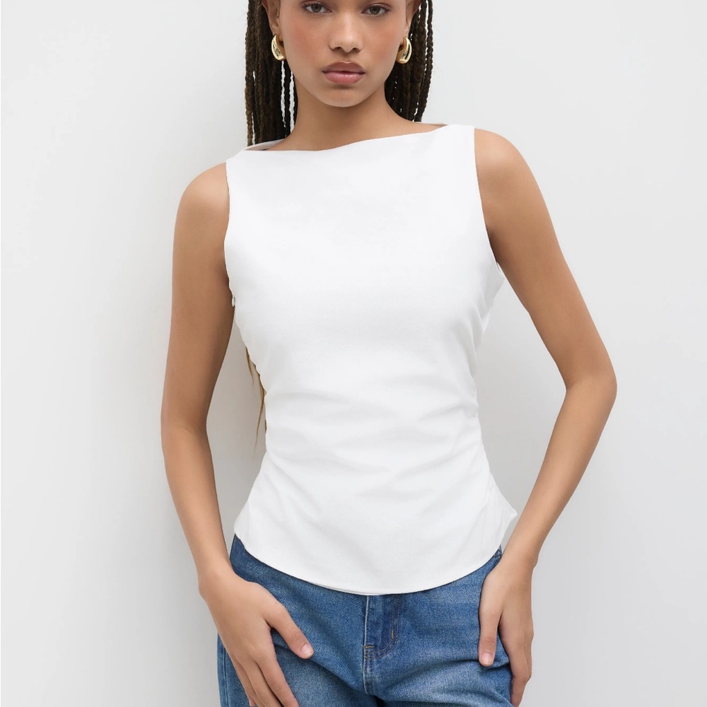 SOLD 
Cider White Sleeveless Blouse